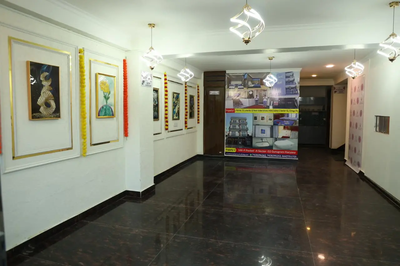 Sarita Royal interior